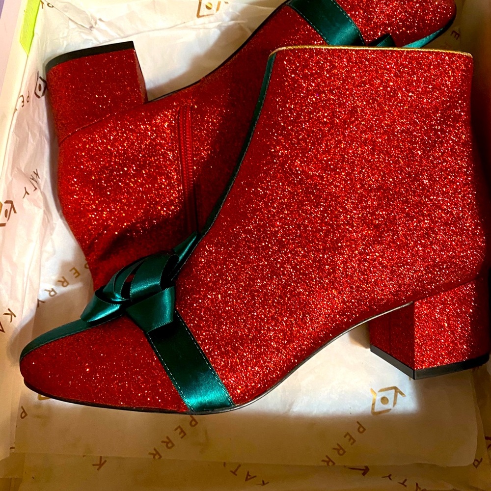 COPY - Katy Perry Christmas  boots